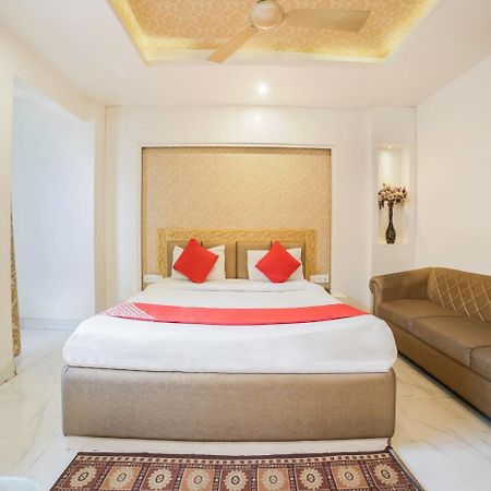 Oyo 10277 Hotel Delux Golden Ajmer Buitenkant foto